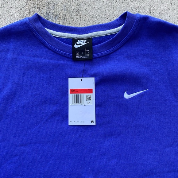 Nike Solo Swoosh Crewneck - Picture 4 of 5